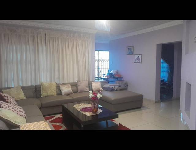 4 BEDROOM HOUSE FOR SALE IN BENDOR PARK